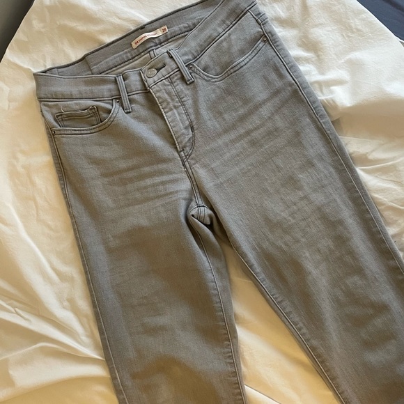 Levi’s 314 Shaping Straight - Picture 5 of 5